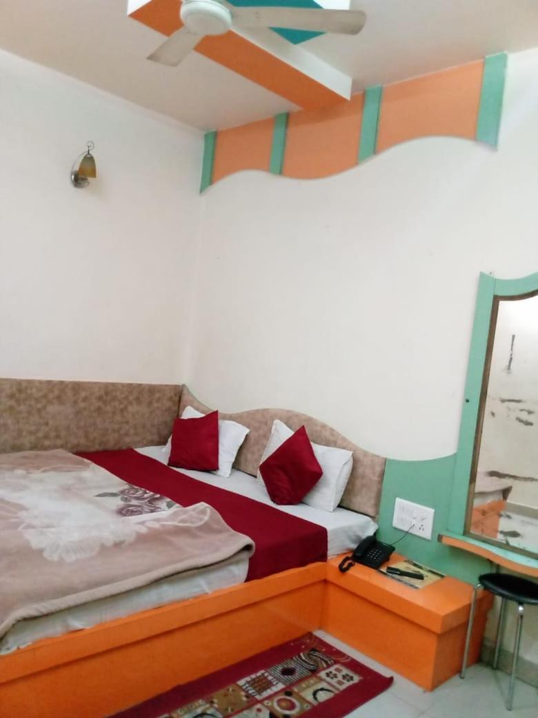 Hotel Amar Palace Pachmarhī Esterno foto