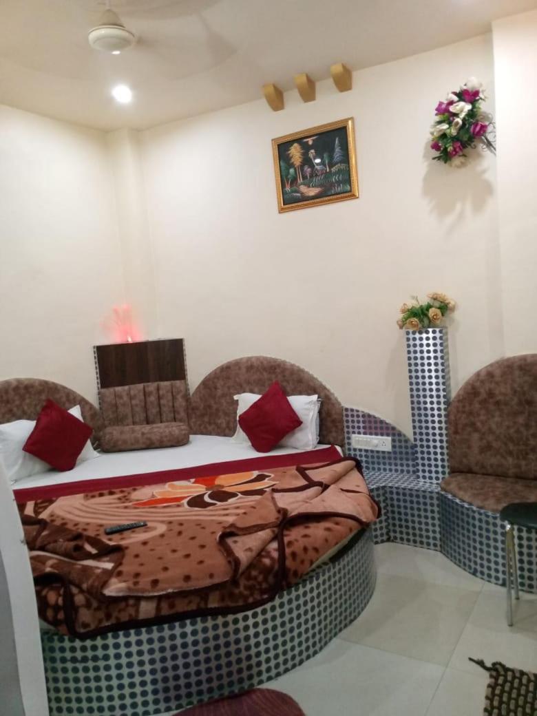 Hotel Amar Palace Pachmarhī Esterno foto