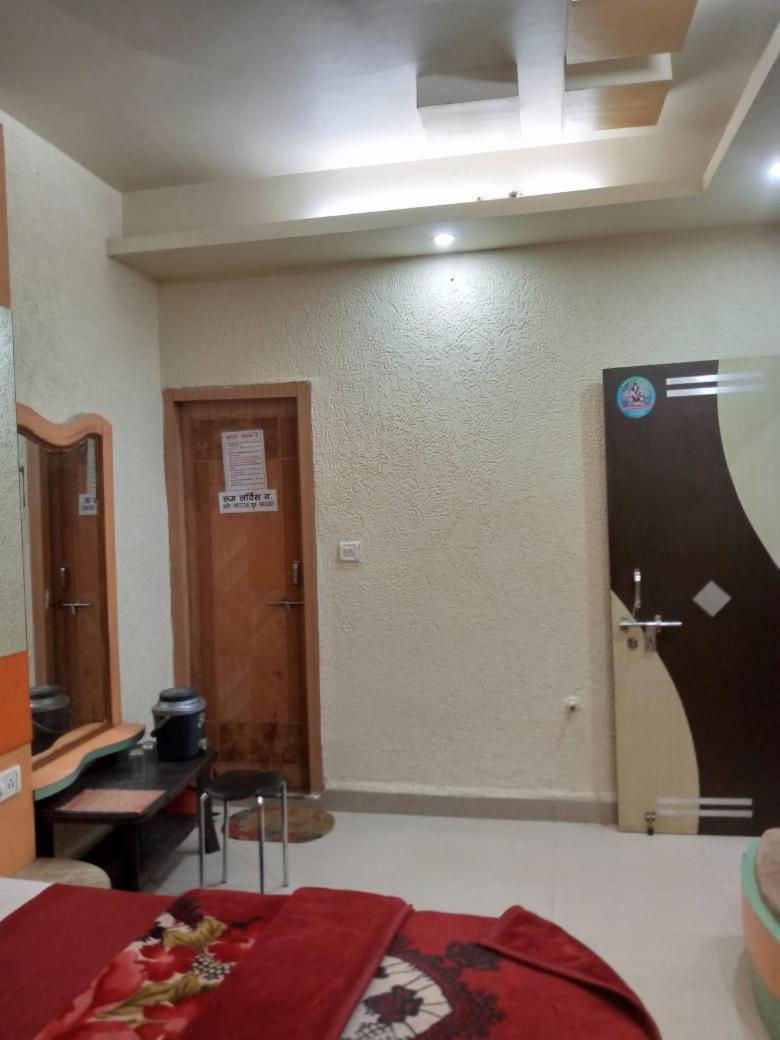 Hotel Amar Palace Pachmarhī Esterno foto