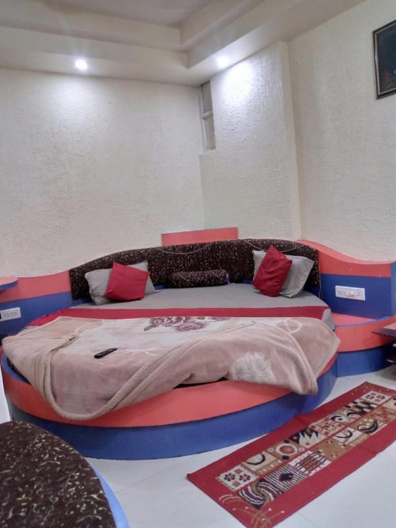 Hotel Amar Palace Pachmarhī Esterno foto