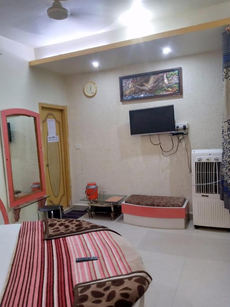Hotel Amar Palace Pachmarhī Esterno foto