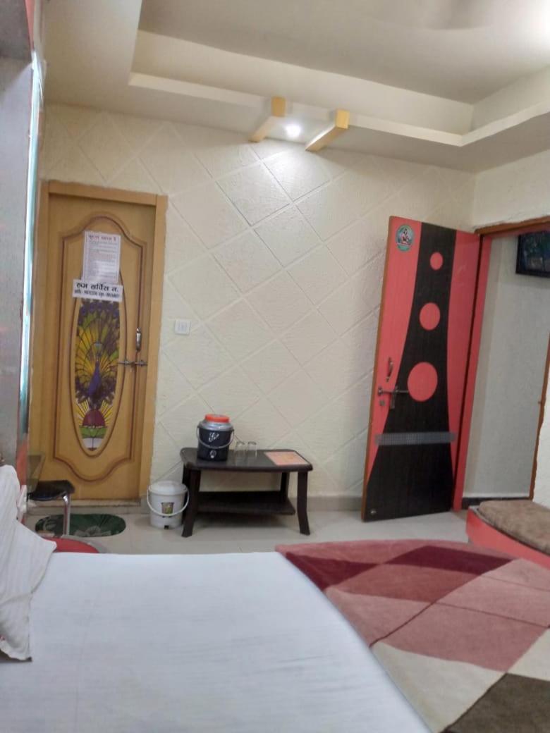 Hotel Amar Palace Pachmarhī Esterno foto